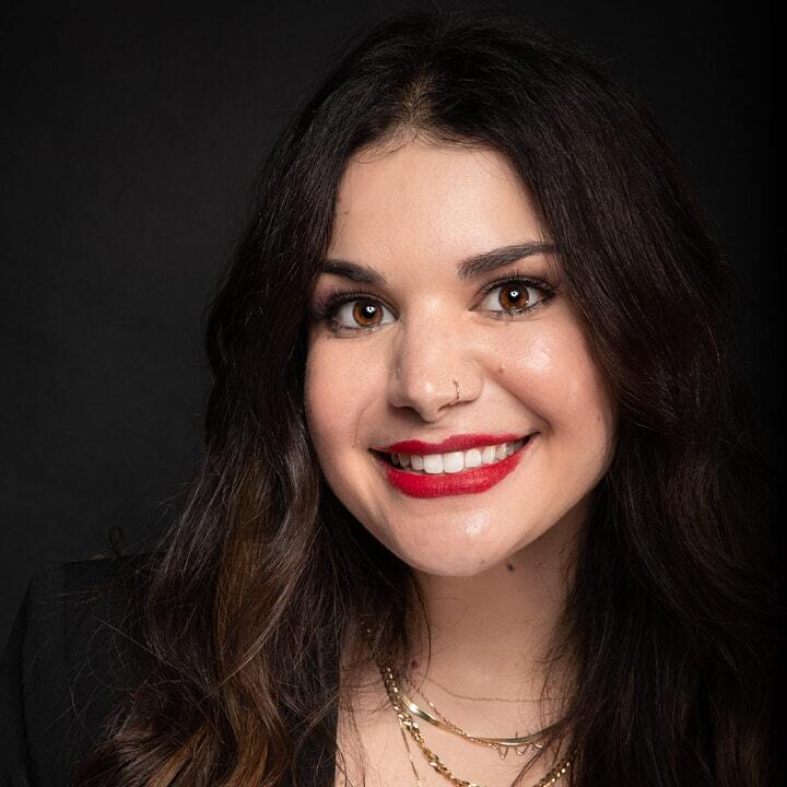 Vix Reitano headshot.